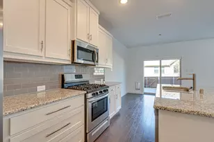 2725 Splendor Dr, Little Elm, TX 75068 - Photo 14