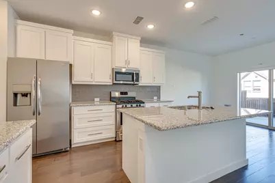 2725 Splendor Drive, Little Elm, TX 75068 - Photo 12