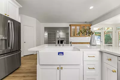 4220 Crescent Drive, Flower Mound, TX 75028 - Photo 14