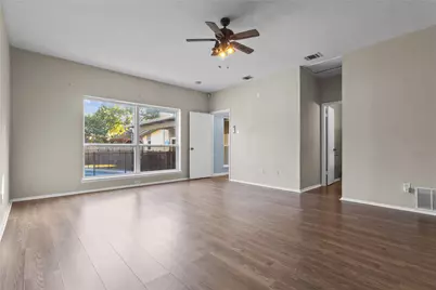 12218 Treeview Lane, Farmers Branch, TX 75234 - Photo 14