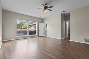 12218 Treeview Ln, Farmers Branch, TX 75234 - Photo 16