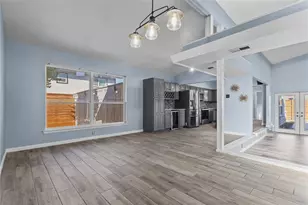 12218 Treeview Ln, Farmers Branch, TX 75234 - Photo 8