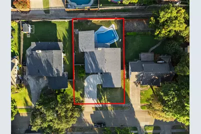 12218 Treeview Lane, Farmers Branch, TX 75234 - Photo 2