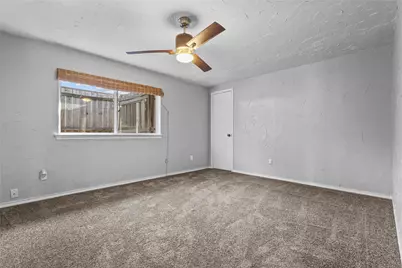 12218 Treeview Lane, Farmers Branch, TX 75234 - Photo 12