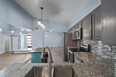 12218 Treeview Lane, Farmers Branch, TX 75234 - Photo 8