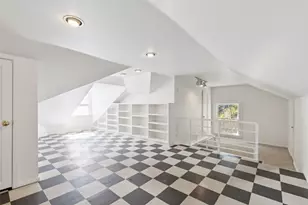 926 Salmon Dr, Dallas, TX 75208 - Photo 24