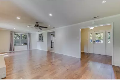 7115 Westover Drive, Granbury, TX 76049 - Photo 6