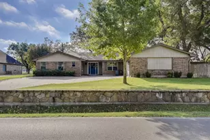 7115 Westover Dr, Granbury, TX 76049 - Photo 1