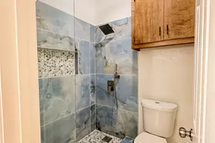 9046 Dorinda Cir, Dallas, TX 75217 - Photo 12