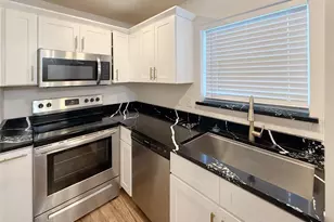 4811 Live Oak St, Dallas, TX 75204 - Photo 6