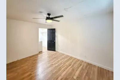 4811 Live Oak Street #202, Dallas, TX 75204 - Photo 12