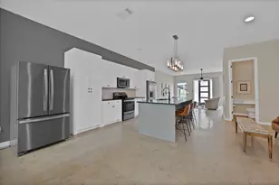 4633 Calmont Ave, Fort Worth, TX 76107 - Photo 4