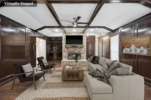 3633 Ridgewood Dr, Grand Prairie, TX 75052 - Photo 4