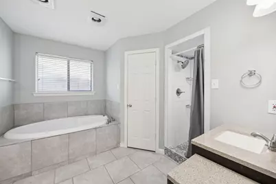 3633 Ridgewood Drive, Grand Prairie, TX 75052 - Photo 30