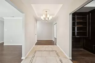 3633 Ridgewood Dr, Grand Prairie, TX 75052 - Photo 2