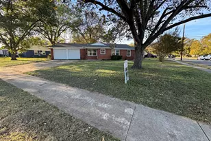 200 SW Moody St, Burleson, TX 76028 - Photo 2