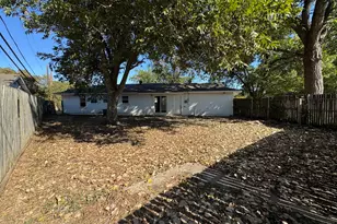 200 SW Moody St, Burleson, TX 76028 - Photo 8