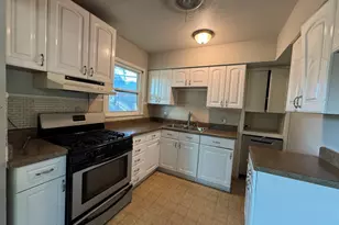 200 SW Moody St, Burleson, TX 76028 - Photo 18