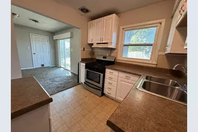 200 SW Moody Street, Burleson, TX 76028 - Photo 20