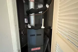 200 SW Moody St, Burleson, TX 76028 - Photo 22