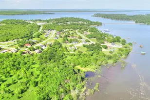 10560 Lago Vista, Quinlan, TX 75474 - Photo 2