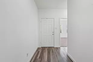 10329 Burnfoot Ln, Fort Worth, TX 76036 - Photo 6