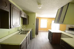 405 Bryan Dr, Crowley, TX 76036 - Photo 8