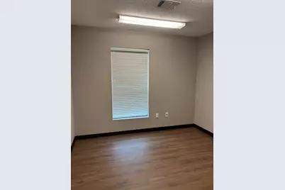 1910 W Henderson Street, Cleburne, TX 76033 - Photo 12