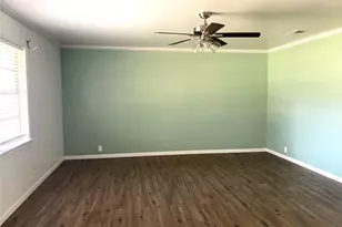 812 N Tyus St, Groesbeck, TX 76642 - Photo 8