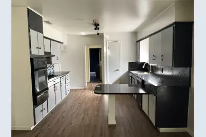 812 N Tyus Street, Groesbeck, TX 76642 - Photo 6