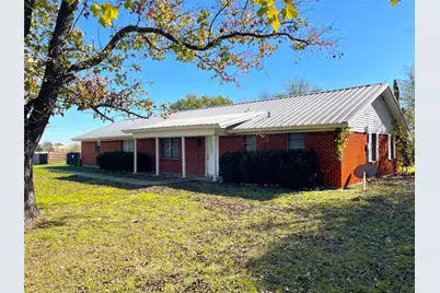 812 N Tyus Street, Groesbeck, TX 76642 - Photo 1