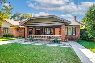 723 Skillman St, Dallas, TX 75214 - Photo 1