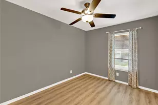 902 Plum St, Sanger, TX 76266 - Photo 12