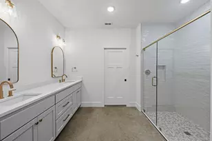 100 Cardinal Woods Ct, Granbury, TX 76049 - Photo 26