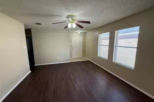 7541 Marietta Ln, Dallas, TX 75241 - Photo 2