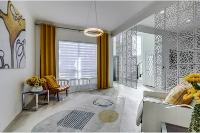 944 Hills Creek Drive, McKinney, TX 75072 - Photo 2