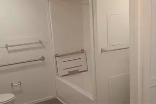 6102 S Lakeside Hills Ct, Granbury, TX 76048 - Photo 2