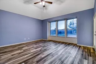 2379 Merlin Dr, Grand Prairie, TX 75052 - Photo 16