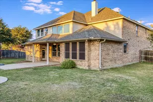 2379 Merlin Dr, Grand Prairie, TX 75052 - Photo 26