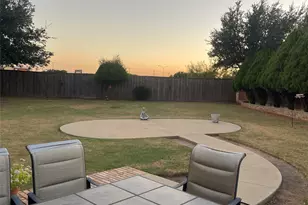 2379 Merlin Dr, Grand Prairie, TX 75052 - Photo 28