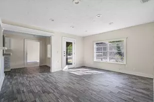 910 Maryland Dr, Athens, TX 75751 - Photo 8