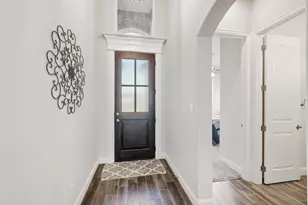 900 Pate St, Granbury, TX 76048 - Photo 4