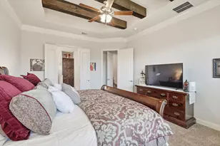 900 Pate St, Granbury, TX 76048 - Photo 14