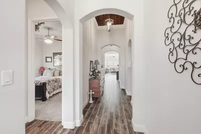 900 Pate Street, Granbury, TX 76048 - Photo 6