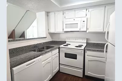 3117 Sondra Drive #208, Fort Worth, TX 76107 - Photo 6