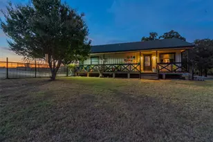 9700 Nix Rd, Tolar, TX 76476 - Photo 32
