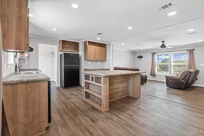 637 Lois Circle, Granbury, TX 76049 - Photo 2