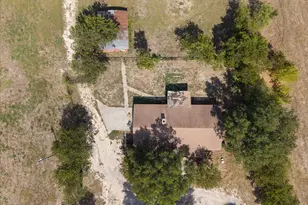 324 County Rd 904, Joshua, TX 76058 - Photo 4