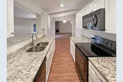 2021 Brentwood Lane, Carrollton, TX 75006 - Photo 6