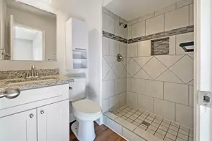 2021 Brentwood Ln, Carrollton, TX 75006 - Photo 18